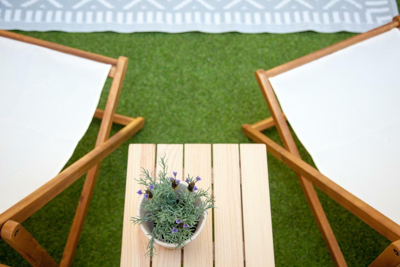 Renovated Apart With Private Courtyard, By Timecooler Lissabon Buitenkant foto