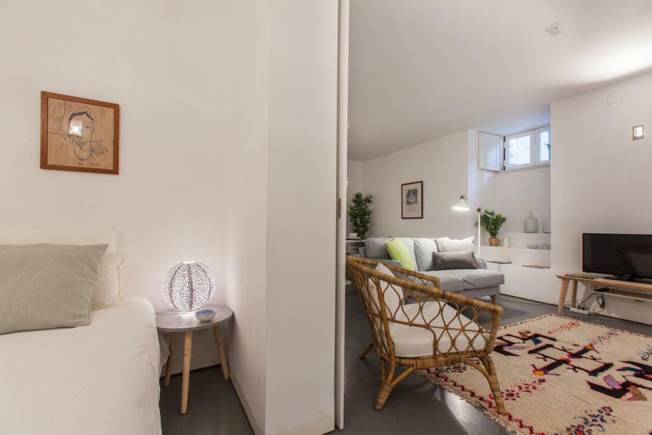 Renovated Apart With Private Courtyard, By Timecooler Lissabon Buitenkant foto